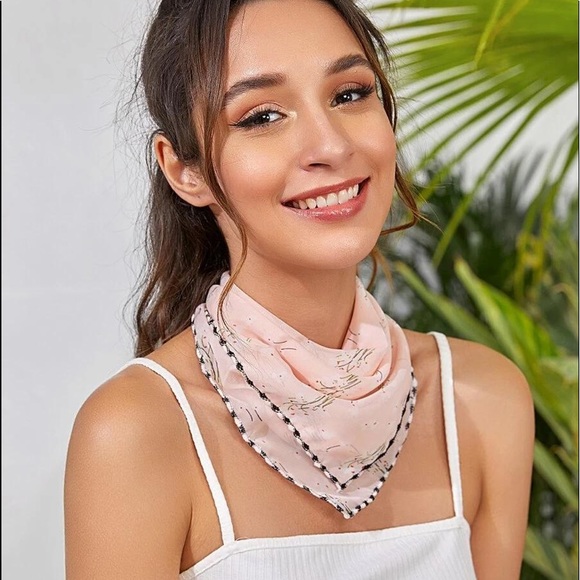 ✨LAST ONE!✨FIRM✨2-IN-1 PROTECTIVE SCARF - Picture 2 of 11